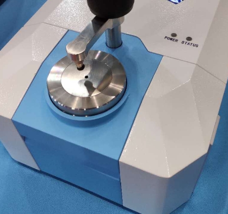 紅外光譜分析的便攜化：無(wú)創(chuàng)檢測(cè)，助力疾病診斷