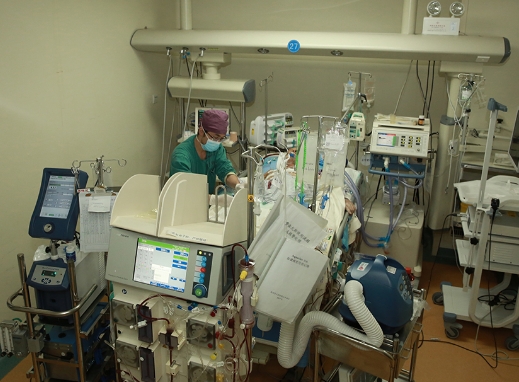 生命支持的高級形式——體外膜肺氧合機(jī)(ECMO)的工作原理與應(yīng)用